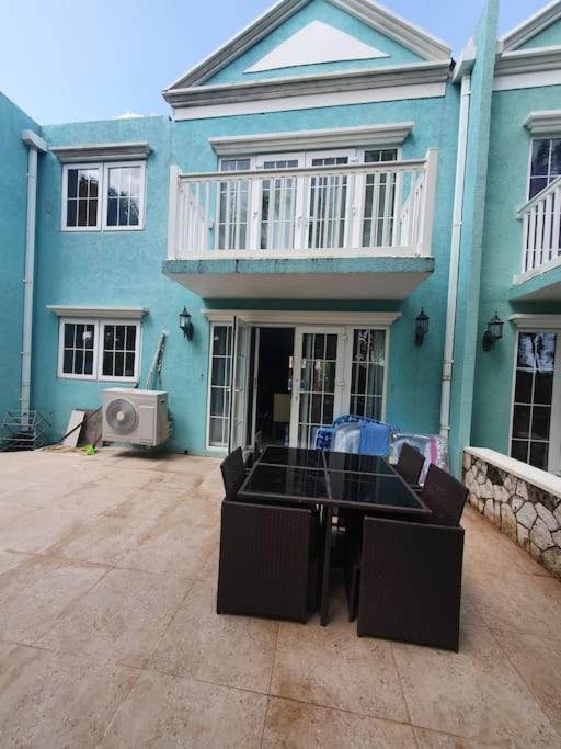 Townhouse By The Bay, Little Bay Country Club ,Negril Βίλα Orange Bay Εξωτερικό φωτογραφία