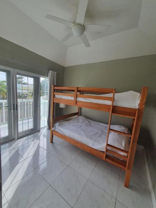 Townhouse By The Bay, Little Bay Country Club ,Negril Βίλα Orange Bay Εξωτερικό φωτογραφία