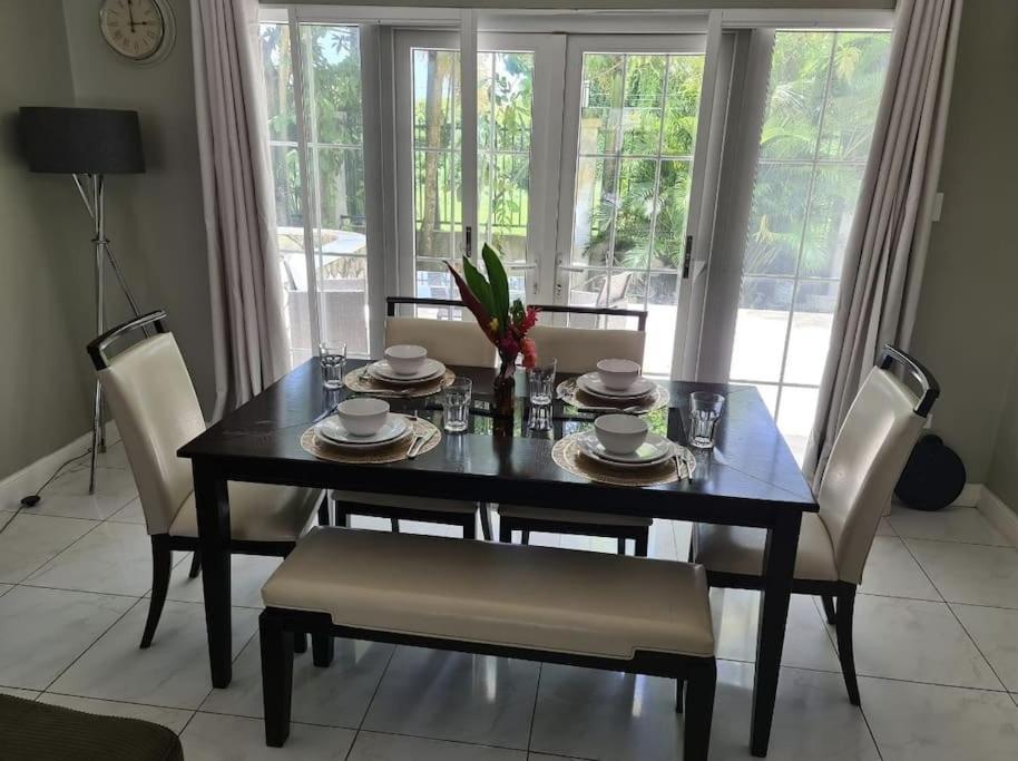 Townhouse By The Bay, Little Bay Country Club ,Negril Βίλα Orange Bay Εξωτερικό φωτογραφία